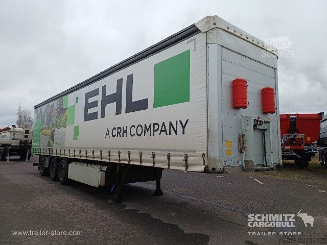 Auflieger mit Pritsche & Plane Schmitz Cargobull Curtainsider Standard Staplerhalterung Getränke