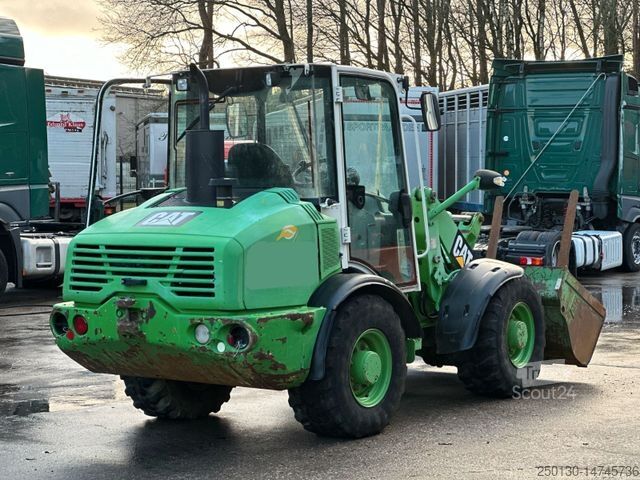 Hjullæsser CATERPILLAR 906 H mit Schaufel & Palettengabel
