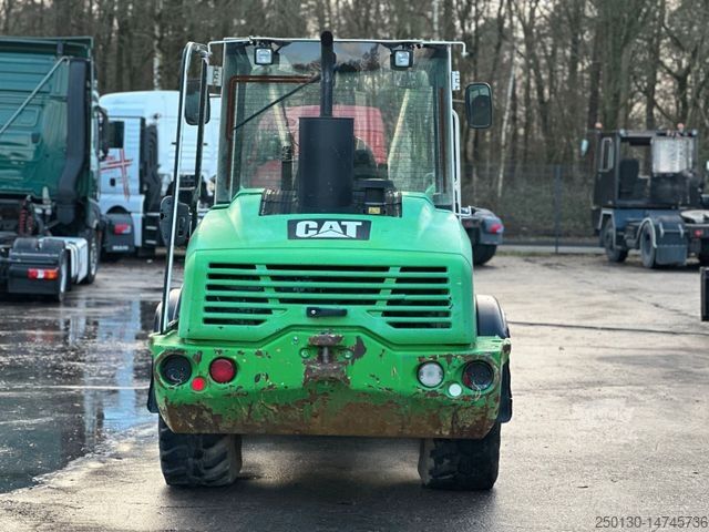 Hjullæsser CATERPILLAR 906 H mit Schaufel & Palettengabel