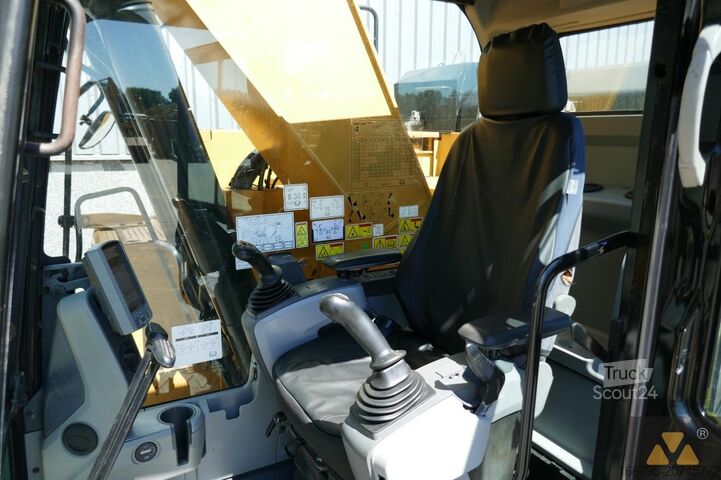 Rupsgraafmachine Caterpillar 335F LCR