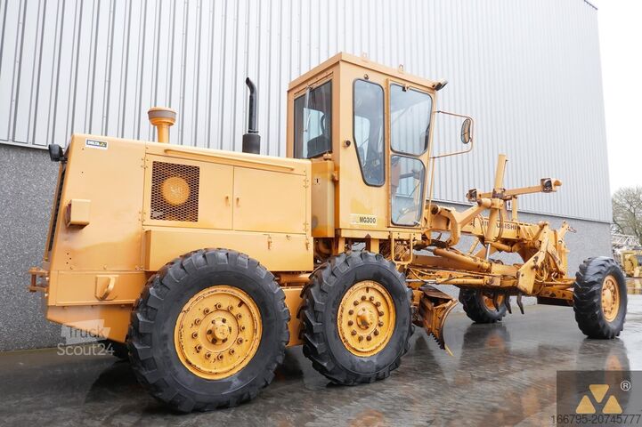 Grader Mitsubishi MG300