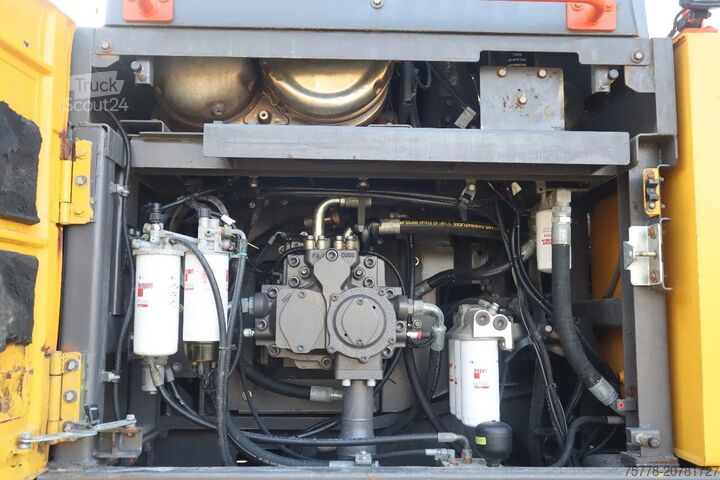 Goseniški bager Volvo EC480 EL | HAMMER LINES | BUCKET | QUICK COUPLER