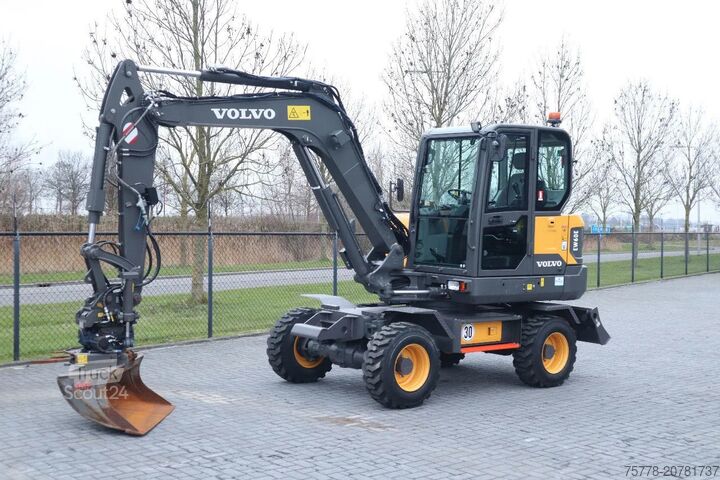 Kolesni bager Volvo EW60E | DEMO | 30 KM/H | ROTOTILT + GRIPPER | B...