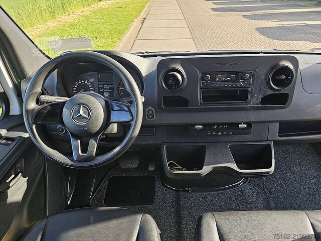 Walizka MERCEDES-BENZ SPRINTER 314 Bakwagen Laadklep!