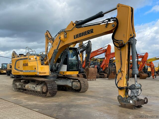  Liebherr R936NLC