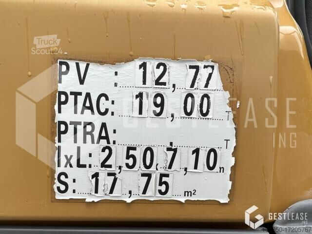 Aangepaste bestelwagen Mercedes-Benz AXOR 1833