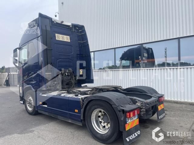 Standart çekici ünitesi Volvo FH 650