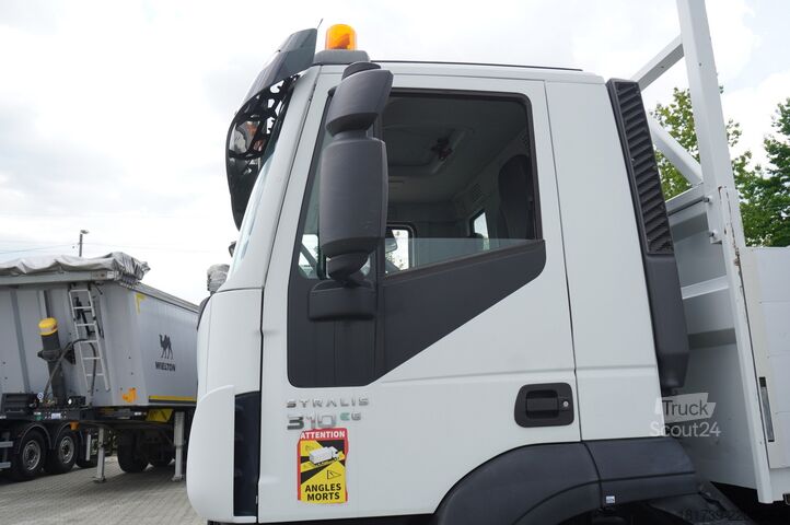 Платформа с кран Iveco Stralis 310 E6 / 120 tho.km! / crane 15m