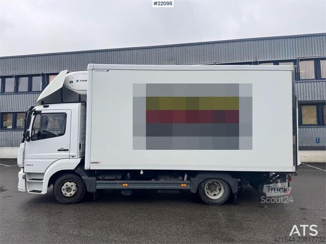 Matkalaukku Mercedes-Benz Atego 823 box truck with refrigeration/freezer uni