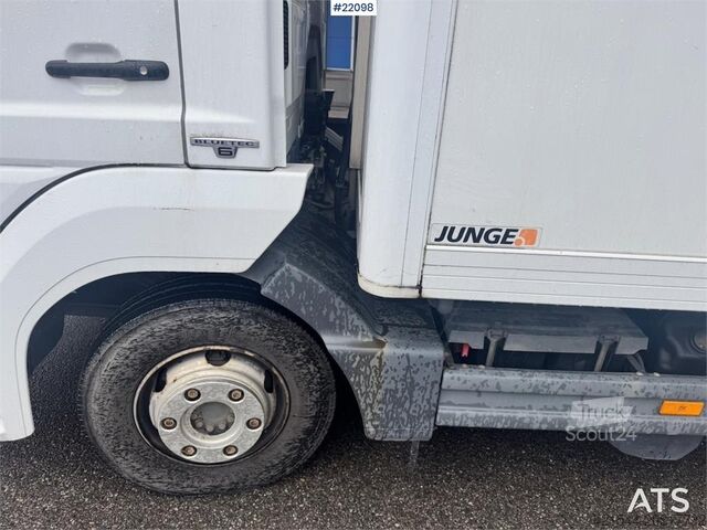 Matkalaukku Mercedes-Benz Atego 823 box truck with refrigeration/freezer uni