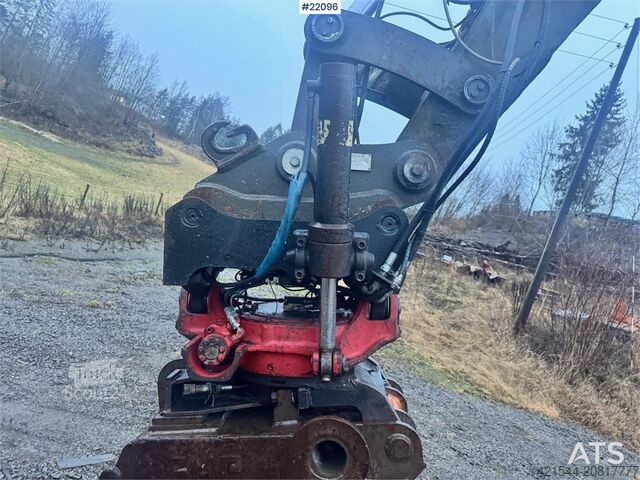 гусеничний екскаватор Volvo EC200 crawler excavator with rototilt and narrow b