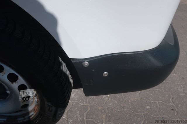 Duba panelată VW Nr.228 Caddy 1.Hand / Klima / 5 Gang