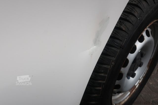 Duba panelată VW Nr.228 Caddy 1.Hand / Klima / 5 Gang