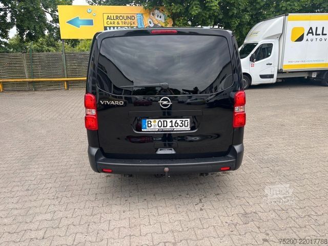 Minibus OPEL Vivaro Kombi L