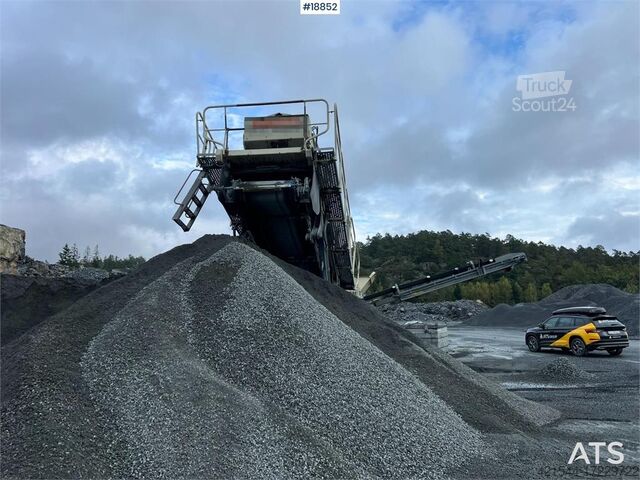 Drobilnik odpadkov Metso Lokotrack LT220D crusher w/ screen, box and belt