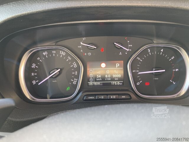 фургон-панель Toyota Pro Ace