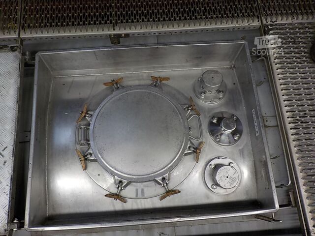 Conteneur-citerne Van Hool 29.500 Liter Druckluftleitung ADR 8/26