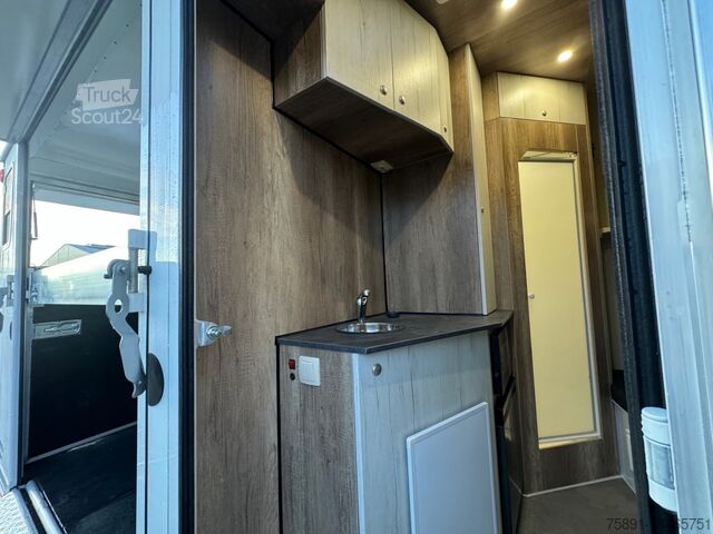 Pferdeanhänger Dickenherr 2-Pferdeanhänger mit Wohnabteil