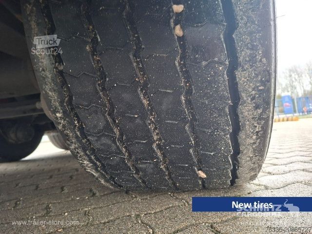 Brandalı açık yarı römork Schmitz Cargobull Curtainsider Mega