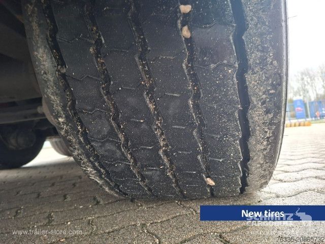 Brandalı açık yarı römork Schmitz Cargobull Curtainsider Mega