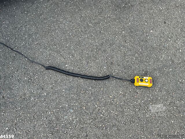 Vehículo de recogida de basuras Peugeot E-Expert 100% elektrisch kippende zijlader