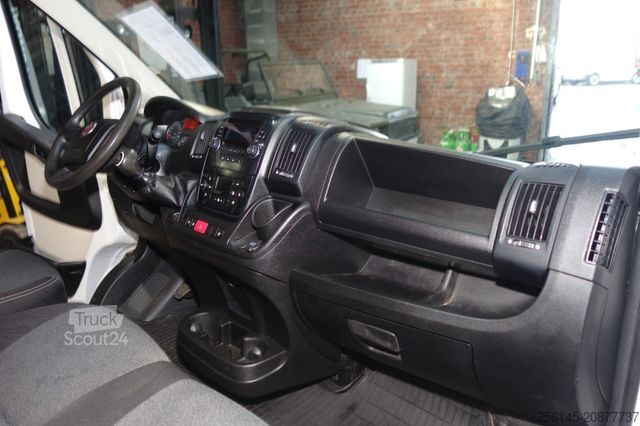 Minibus FIAT Ducato Pritsche Doppelk. L4 Tüv Serice Neu