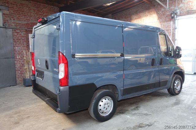 Minibús PEUGEOT Boxer Kasten L1 H1 Klima Kamera Tempo Tüv E6