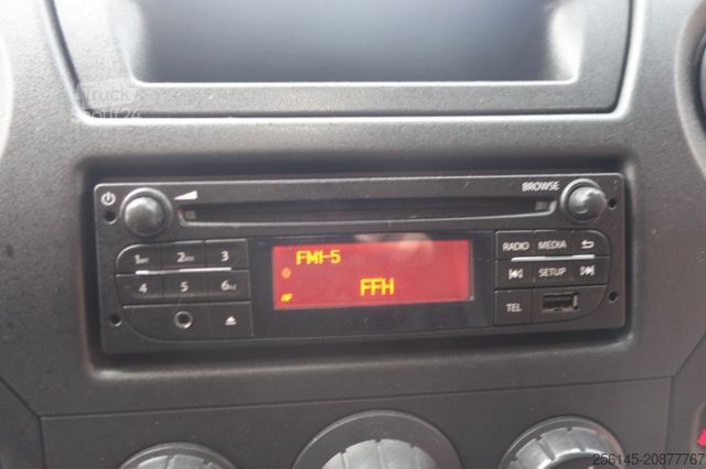 Minibüs RENAULT Master Pritsche L2 H1 TüvNeu Werbefahrzeug !