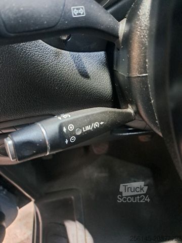 Furgoneta MERCEDES-BENZ Vito Kasten 110 Kamera Tempom. Klima Tüv neu E6