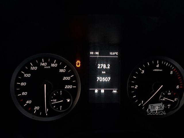 Furgoneta MERCEDES-BENZ Vito Kasten 110  Kamera Tempom. Klima Tüv neu E6