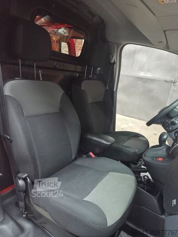 Minibüs RENAULT Kangoo Rapid Extra 2xSchiebet. TüvServiceNeu AHK