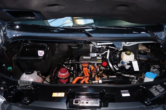 High top van MERCEDES-BENZ eSprinter Kasten 312 L2 terie Klima