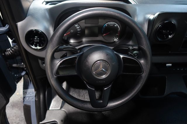 Furgone a tetto alto MERCEDES-BENZ eSprinter Kasten 312 L2 terie Klima