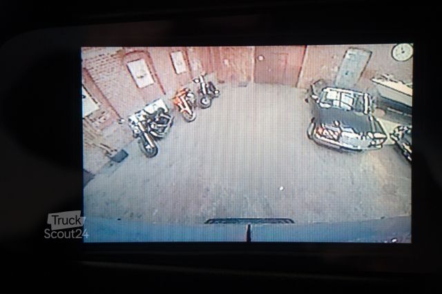 High top van MERCEDES-BENZ eSprinter Kasten 312 L2 terie Klima