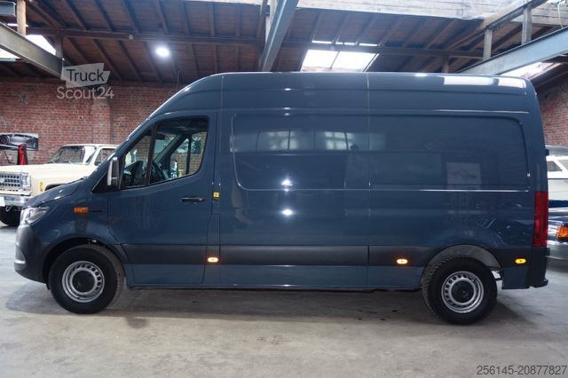 Fourgon surélevé MERCEDES-BENZ eSprinter Kasten 312 L2 terie Klima