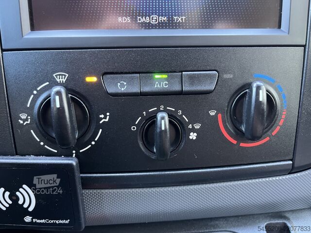 Camioneta familiar de techo alto Peugeot Partner 120 1.6 BlueHDi Airco Cruise controle T...