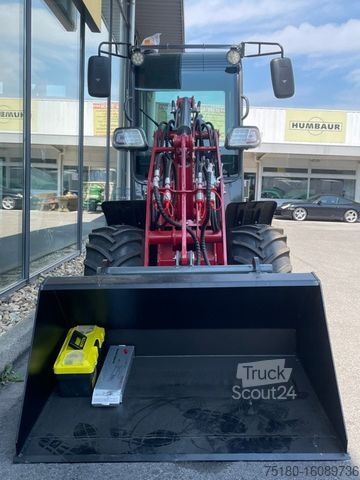 Chargeuse sur pneus Kima Pegasus 08 Radlader Hoflader NEU