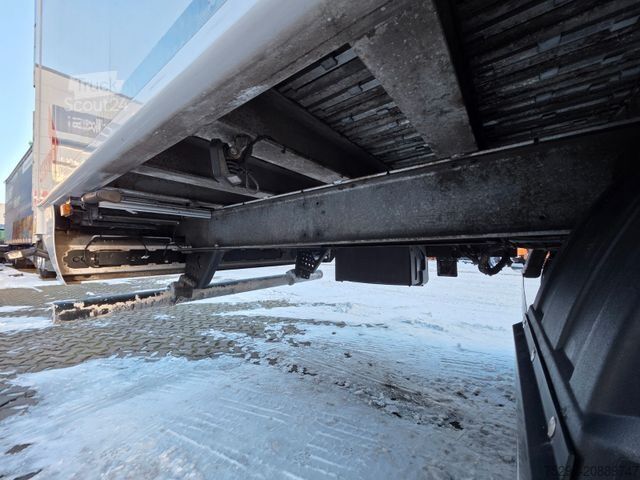 Polpriklopnik s premičnim dnom STAS S300ZX / 2 Liftachsen