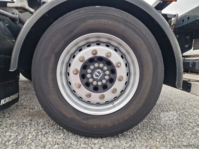 Polpriklopnik za zamenljive nadgradnje KRONE SD / Lift / Multi / Teleskop / 11.035-12.640