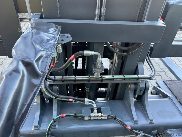 Négyirányú targoncát Combilift C4000/ 2021 year / 1708 hours !!!!