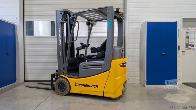 Carretilla elevadora frontal Jungheinrich EFG 215 GE115-480DZ