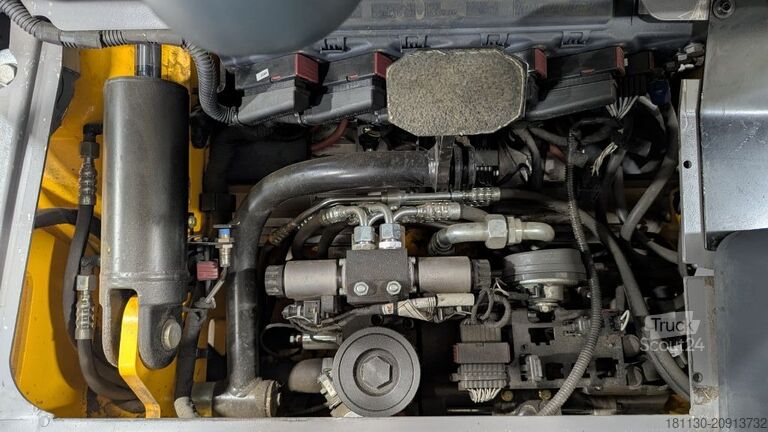 Carretilla elevadora frontal Jungheinrich EFG 215 GE115-480DZ