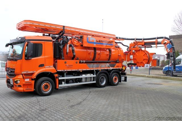 Autocisternă de vidanjare MERCEDES-BENZ AROCS 2846 6x2 Kroll 14m³ WRG Wasserrückgewinner