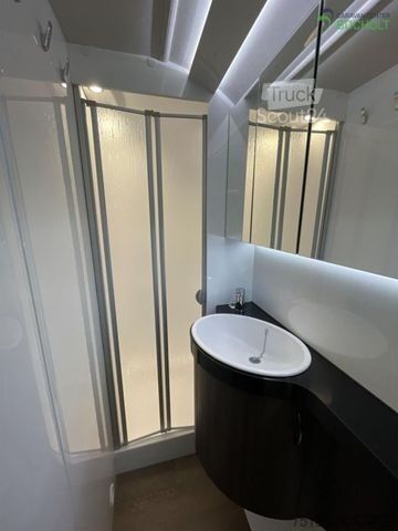 Husvagn HOBBY Prestige 560 WFU Abverkauf / 2000 kg