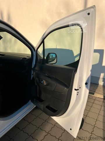 Slēgtais furgons FIAT Doblo L2 Maxi Kawa 100PS Klima Kamera Allwetter