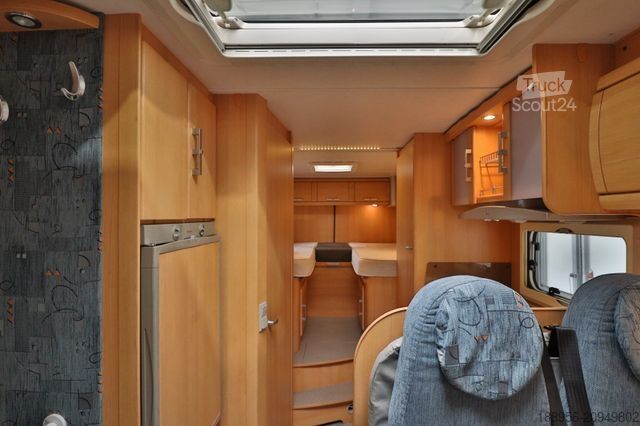 Yarı entegre karavan TEC Freetec 708 TI / Einzelbetten / Klima / Garage