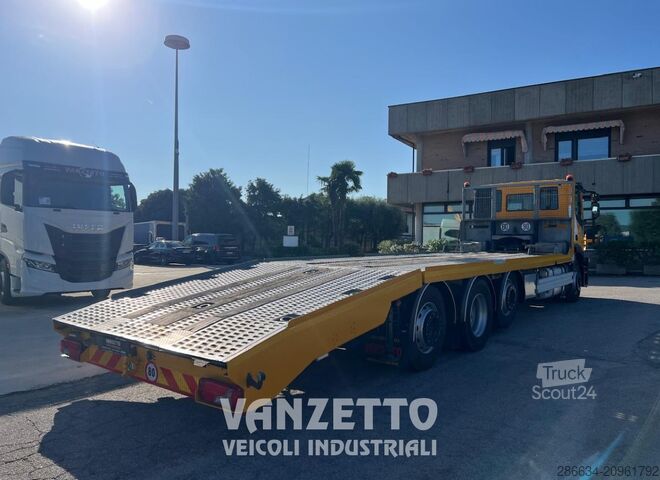 PLATFORM RÁMPÁVAL Iveco STRALIS AD320S42