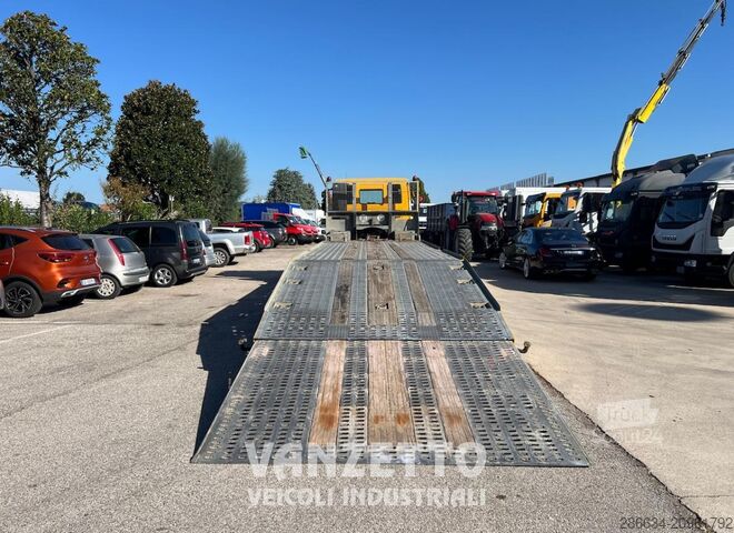 PLATFORM RÁMPÁVAL Iveco STRALIS AD320S42