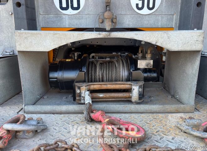 PLATFORM RÁMPÁVAL Iveco STRALIS AD320S42