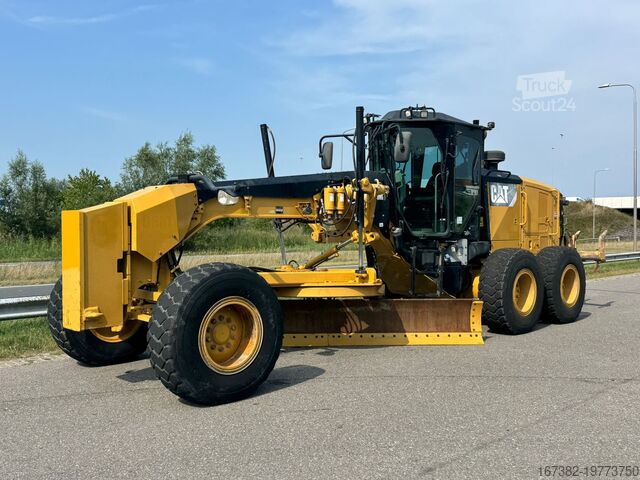 Grader Caterpillar 140M3